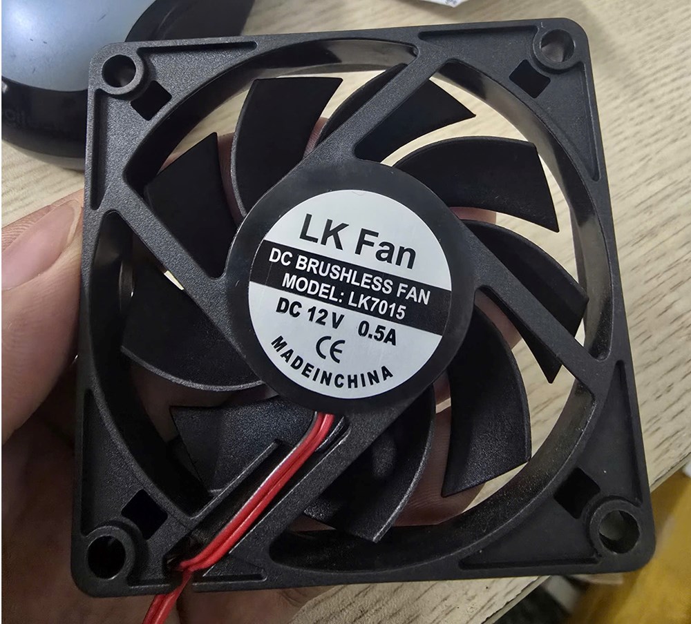Quạt tản nhiệt, model: LK7015, 7x7x1.5cm 12V 0.5A