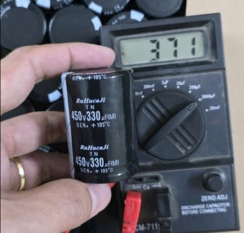 Tụ điện 330uF 450V 35x50mm (đen)